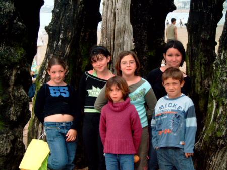 moi mes 3 soeurs,arthur et charlotte
